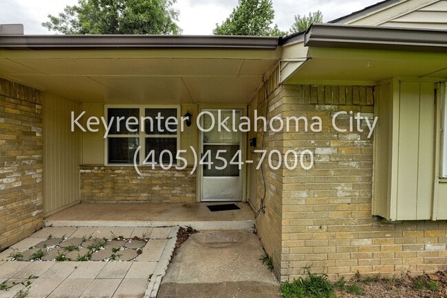 Building Photo - Spacious 3BD, 2BTH Home Right off 12th AVE Minutes from the highway and 5 Minutes from OU Campus!