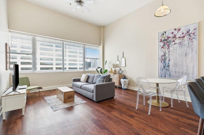 Foto del edificio - 925 Common St