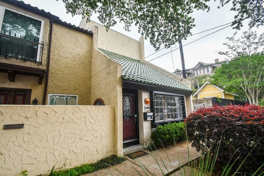 Foto principal - 3010 Helena St