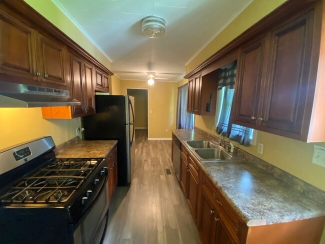 Building Photo - Nice 2bed/1bath home in Portia!!!