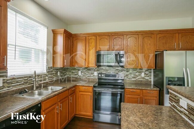 Foto del edificio - 6106 Green Willow Rd