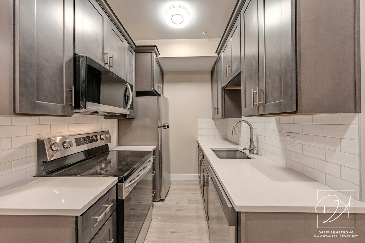 Foto principal - 67 S Main St