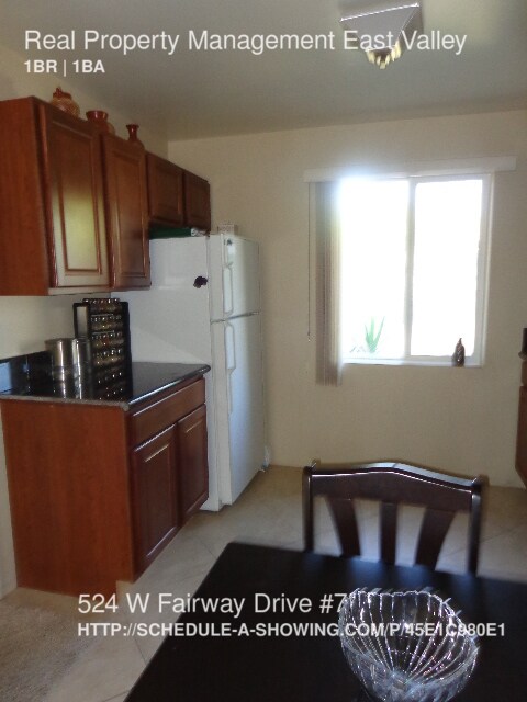 Building Photo - 524 W Fairway Dr