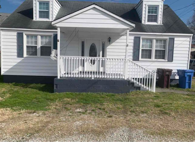 Photo - 937 Nelson St