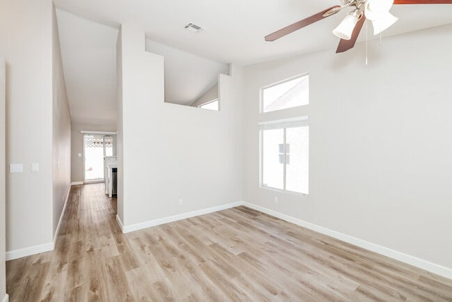 Building Photo - 3639 Covewick Dr