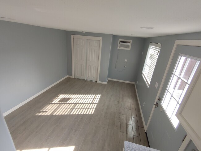 Main Living quarters - 8541 Rosena Ave