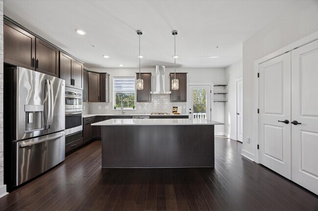 Cocina del chef - 138 Livingston Ln