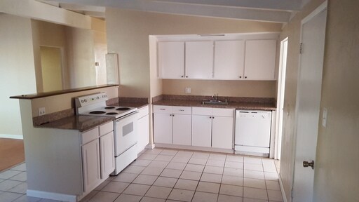 Building Photo - 588 Bernal Ave