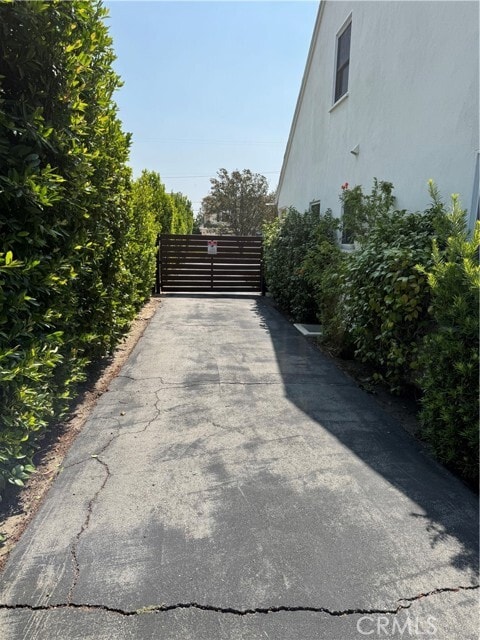 Building Photo - 6114 Camellia Ave