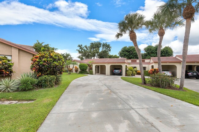Building Photo - 5944  Forest Grove 1 Drive 1 Boynton Beach...
