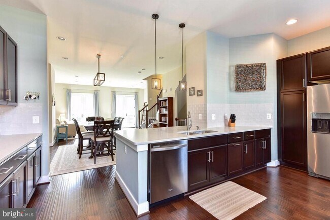 Foto del edificio - 716 E Howell Ave