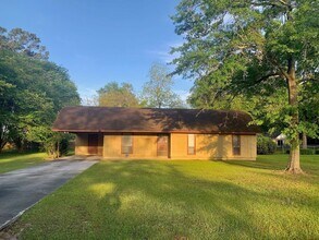 Building Photo - 3902 Danube Cir