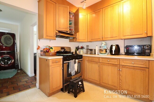 Foto del edificio - 40 Atherton Rd