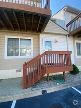 Building Photo - 517 W Ocean View Ave
