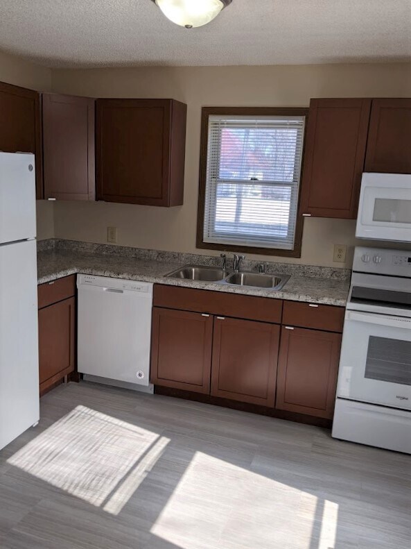 Foto del edificio - 3100 Clinton Ave