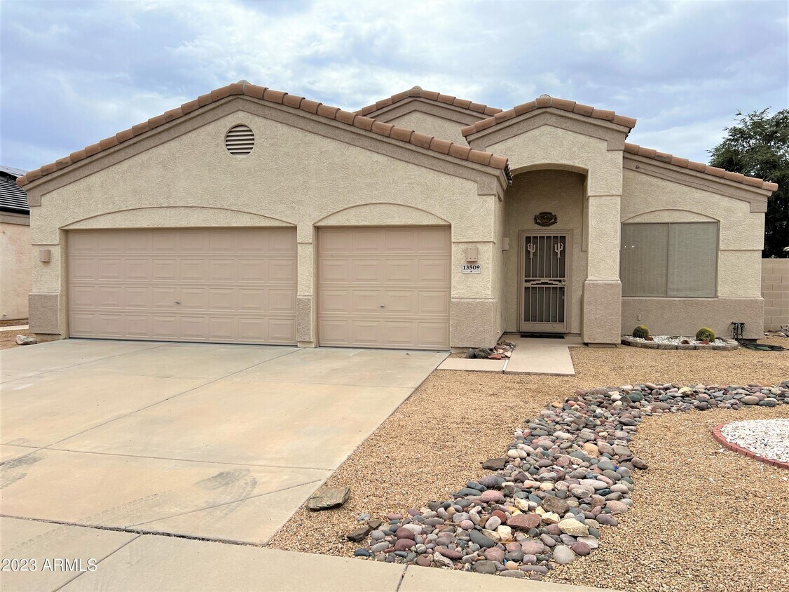 13509 W Cottonwood St, Surprise, AZ 85374 House Rental in Surprise