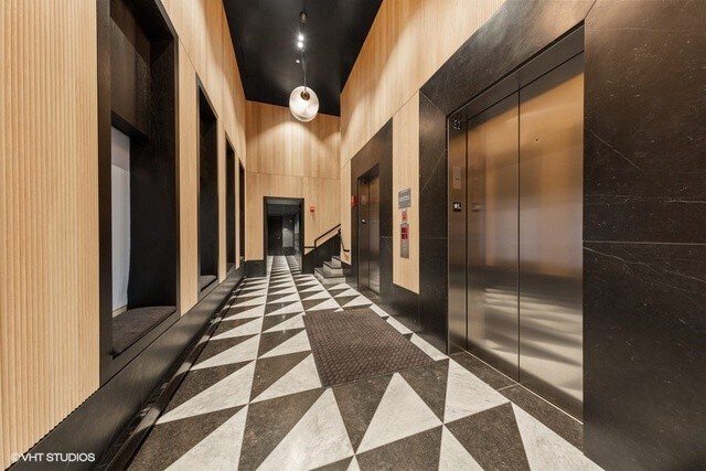 Building Photo - 403 N Wabash Ave