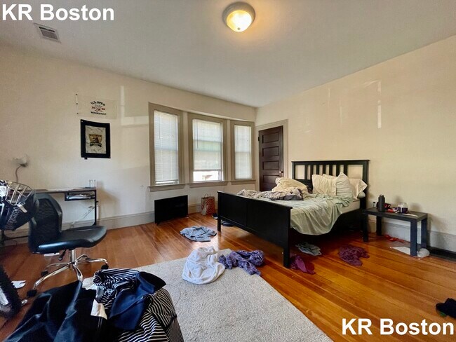 Foto del edificio - 78 Englewood Ave