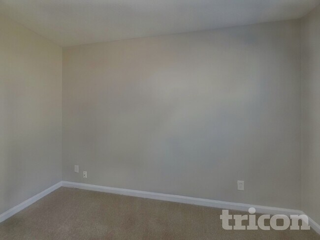 Foto del edificio - 1030 Riverclift Dr