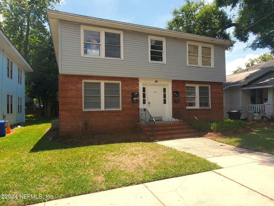 Primary Photo - 2050 Dellwood Ave