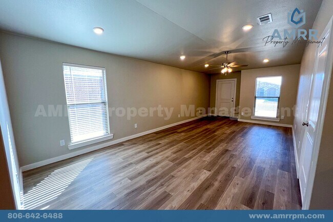 Foto del edificio - 3 Bedroom In Harvest Development In Wolffo...