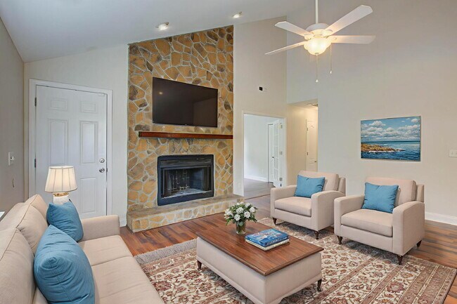 Foto del edificio - 8115 Pleasant Ridge Dr