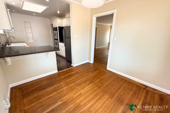 Building Photo - Charming 2 Bedroom, 2 Bathroom Home in San...