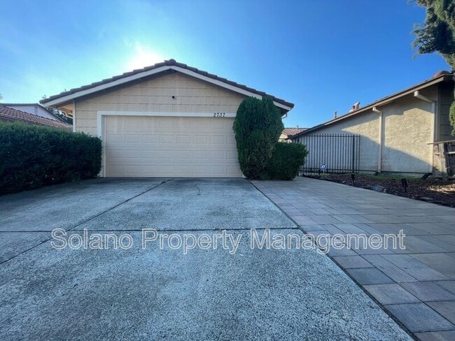 Foto del edificio - 2737 Almondwood Way