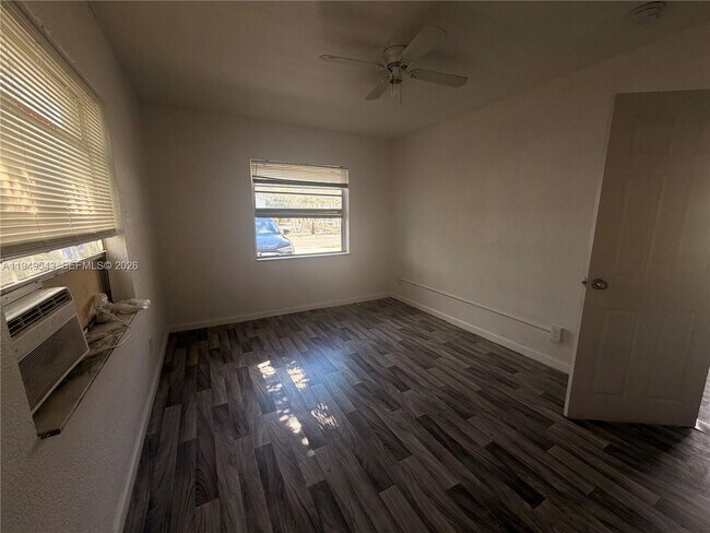 Foto del edificio - 634 NW 12th Ave