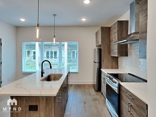 Foto del edificio - 1447 Walker Pl SE