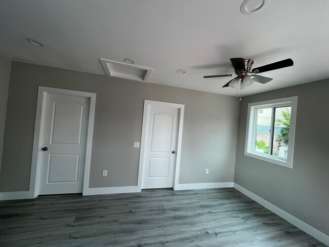 Building Photo - 9411 Burke St