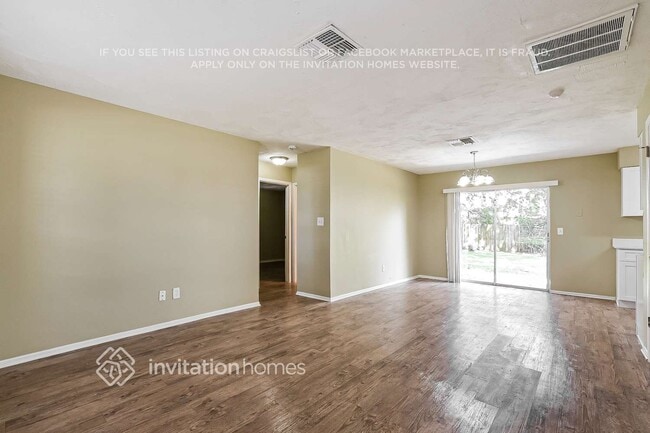 Building Photo - 119 Oaxaca Ln