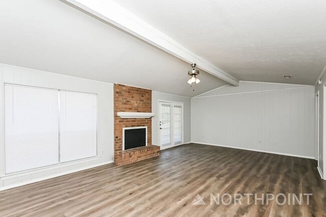 Building Photo - 1105 Cedar Ridge Dr