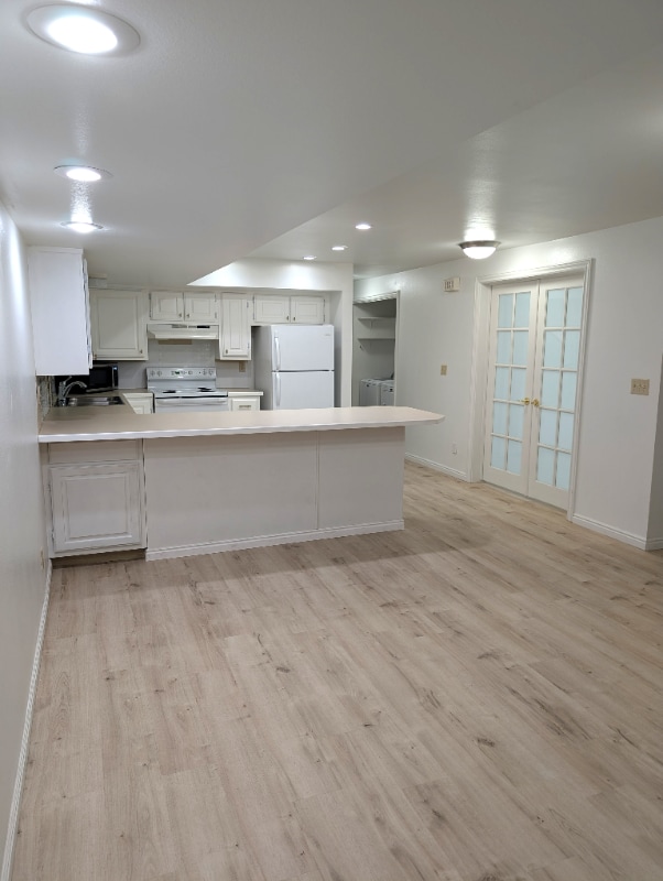 Building Photo - 1643 Willowbrook Dr