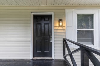 Building Photo - 1227 Creek Forest Ct NW