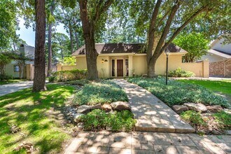 Building Photo - 354 Tealwood Dr