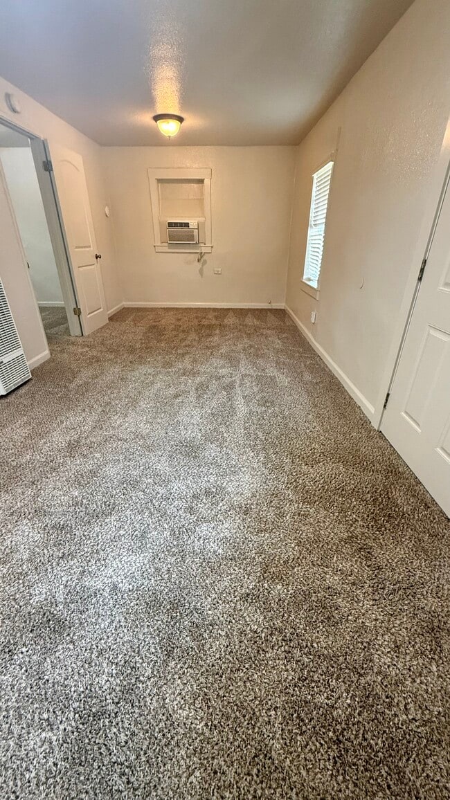 Foto del edificio - 539 Terminal Ave