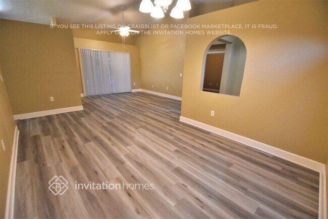 Building Photo - 4526 Windsor Ct E