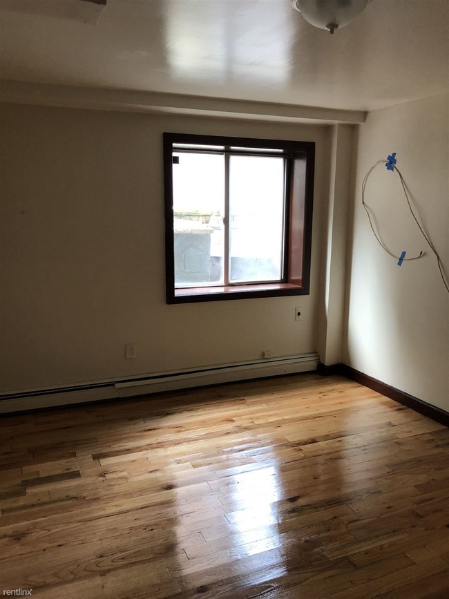 Building Photo - 2 br, 1 bath House - 4305 Kepler Ave