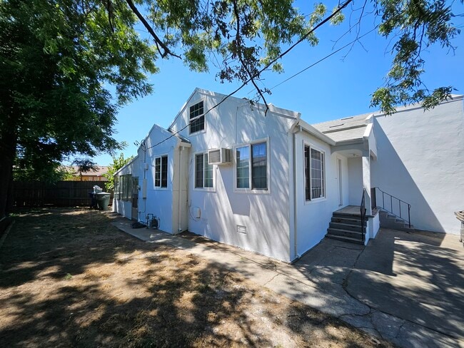 Photo - 2907 Plover St House