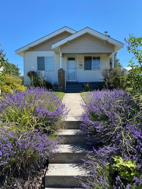 Front of property - 4808 N Howard St