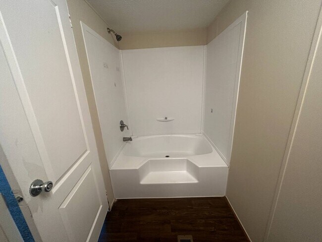 Foto del edificio - 783 Amherst Ln