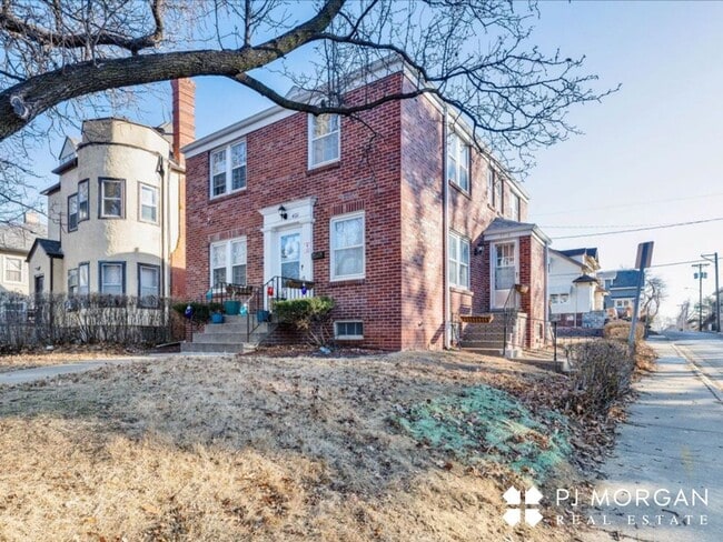 Photo - 2 bedroom, 1 bathroom apartment with onsit...