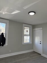 Building Photo - 48 Irion St