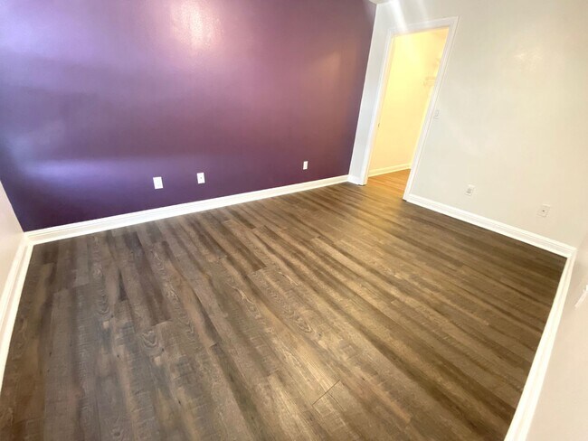 Foto del edificio - Beautiful 4 Bedroom Home!