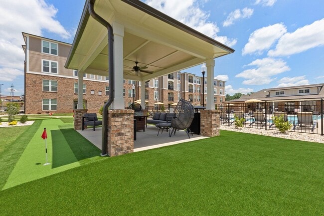 Building Photo - Comet Spartanburg