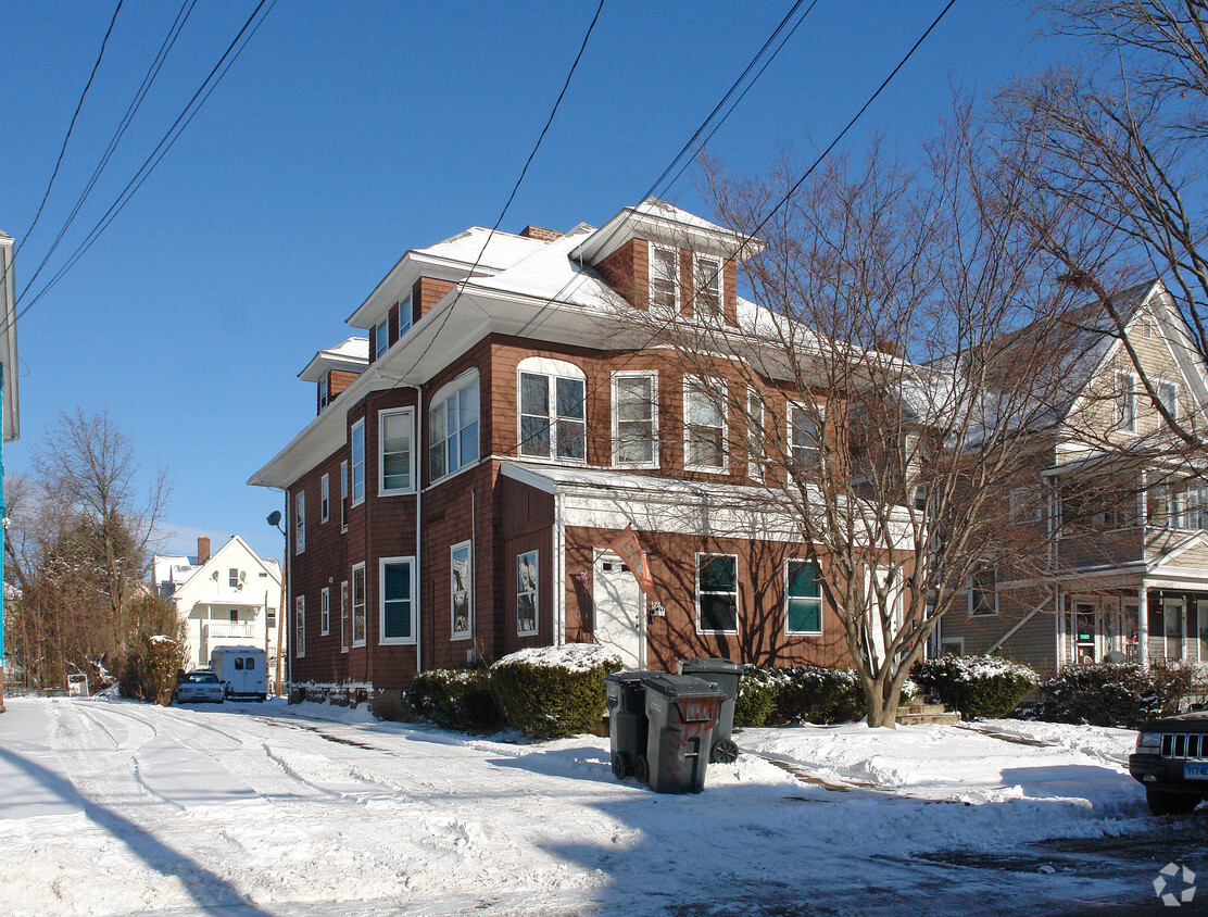 Primary Photo - 172 Barker St