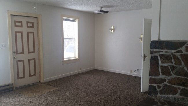 Building Photo - House in Polson