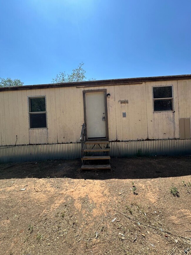 Building Photo - 50 Ute Rd