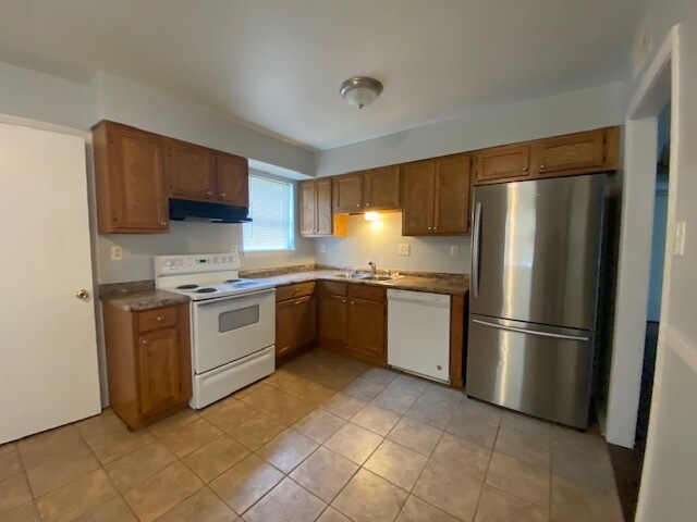 Foto del edificio - 6550 Riverdale Rd